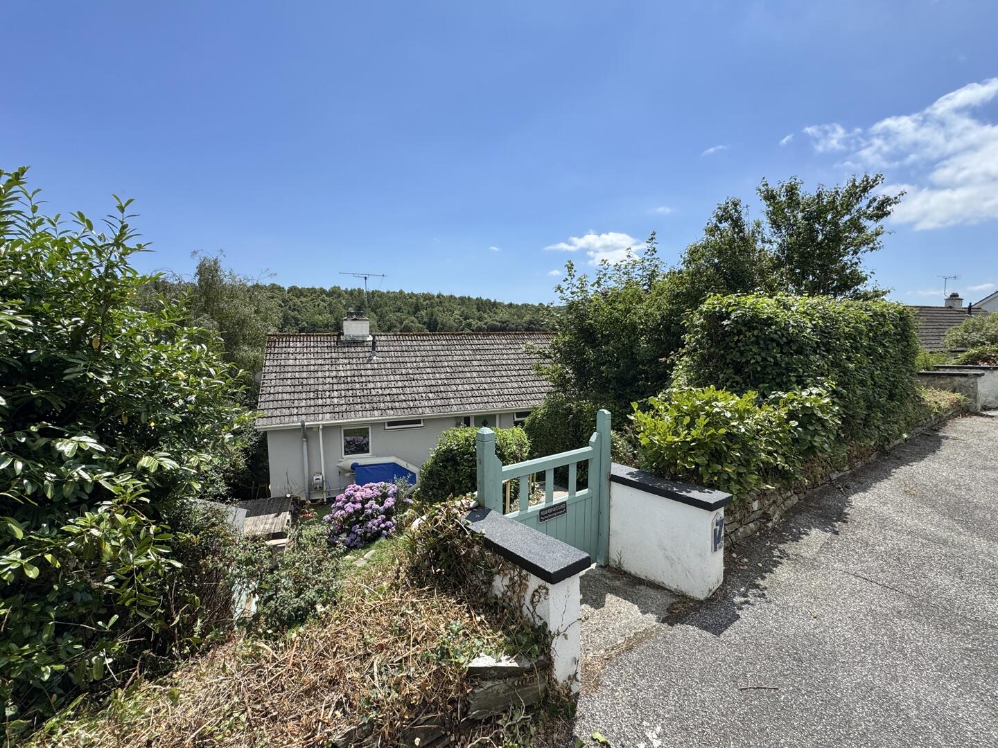3 bed property in Polsue Way, Truro